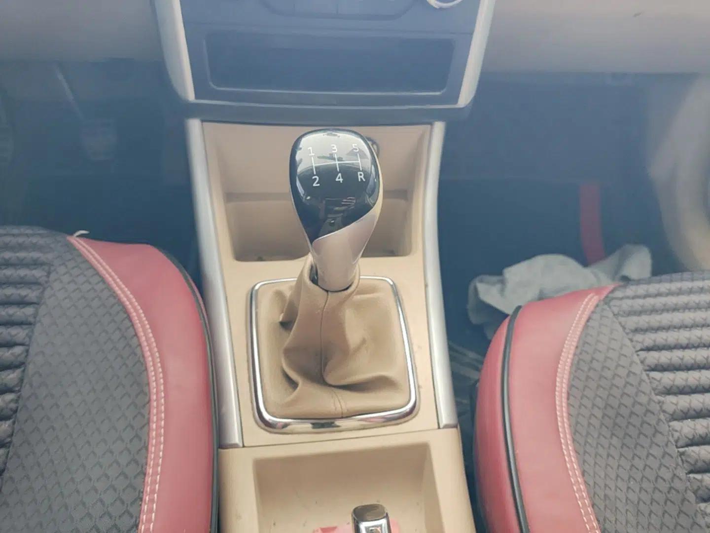 BAIC Senova D20 2015 Hatchback 1.5L Manual Lotte Edition — миниатюра 16