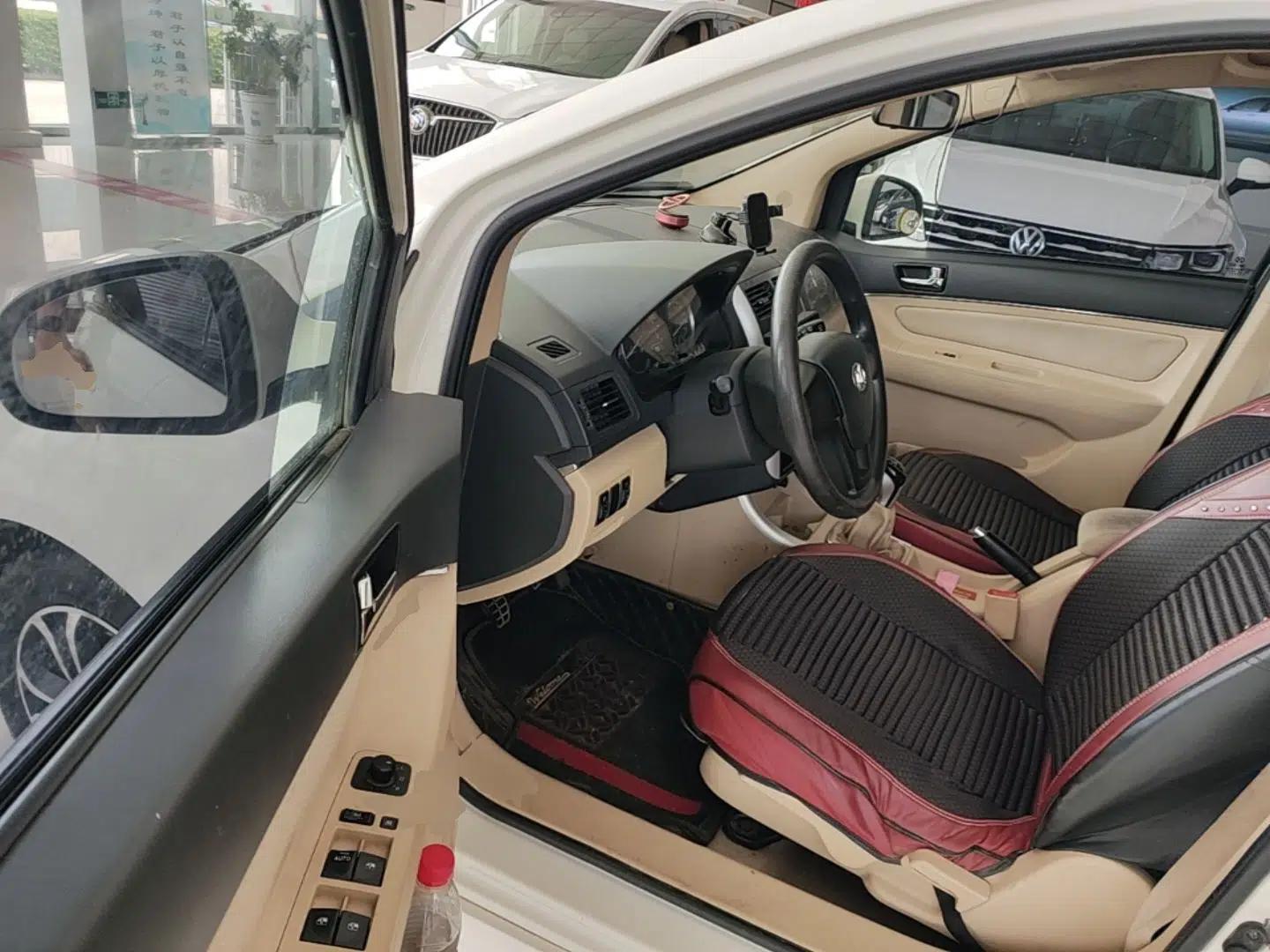BAIC Senova D20 2015 Hatchback 1.5L Manual Lotte Edition — миниатюра 18