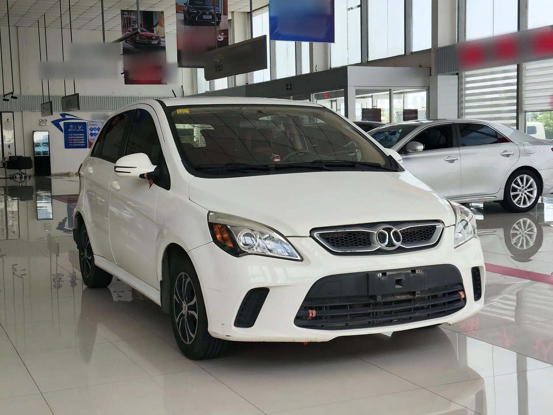 BAIC Senova D20 2015 Hatchback 1.5L Manual Lotte Edition — миниатюра 3