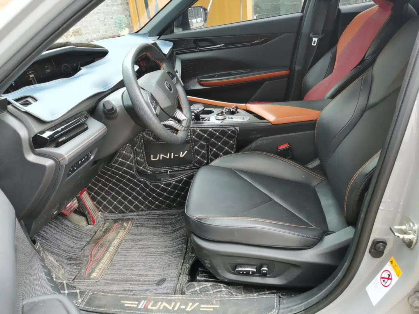 CHANGAN UNI-V iDD 2023 ZhiDian iDD 1.5T 113km ZhiKu Model — миниатюра 17