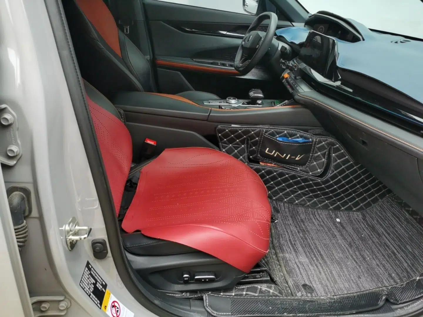 CHANGAN UNI-V iDD 2023 ZhiDian iDD 1.5T 113km ZhiKu Model — миниатюра 19
