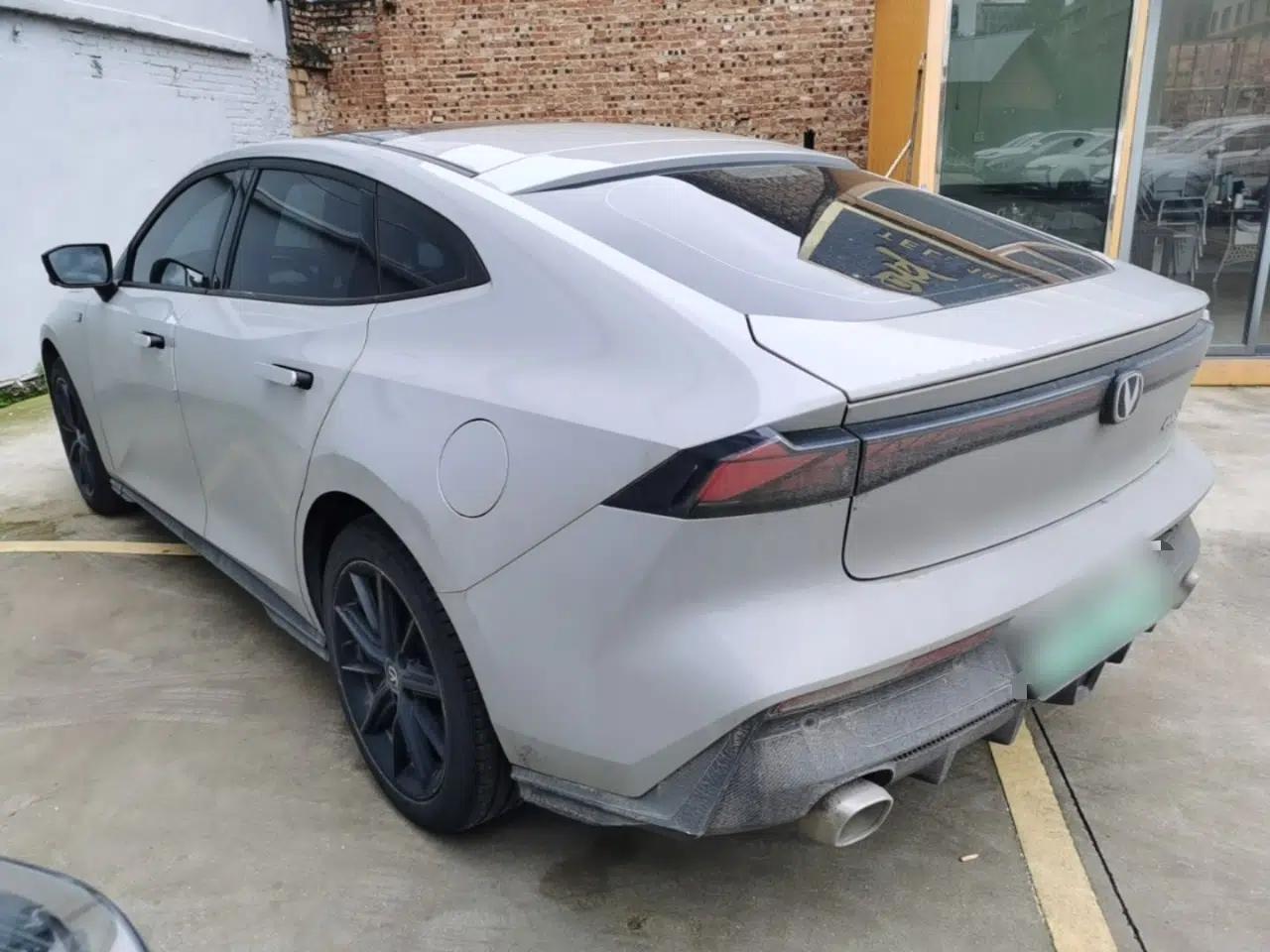 CHANGAN UNI-V iDD 2023 ZhiDian iDD 1.5T 113km ZhiKu Model — миниатюра 4