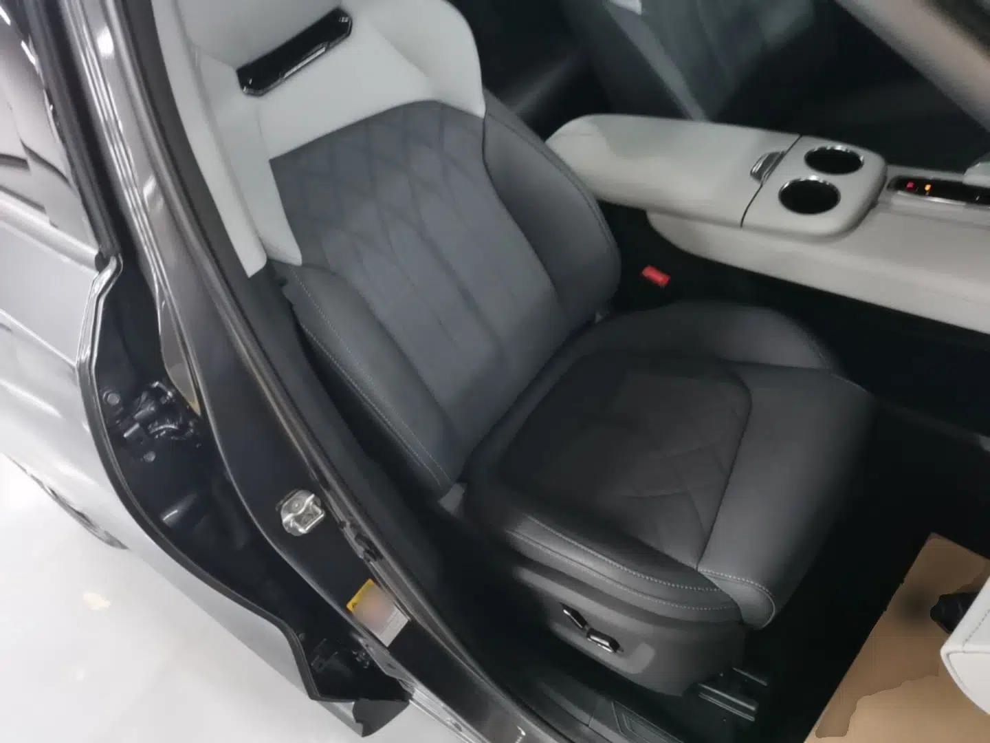 CHANGAN UNI-Z New Energy 2024 Blue Whale Smart Electric iDD 125km Beyond Edition — миниатюра 19