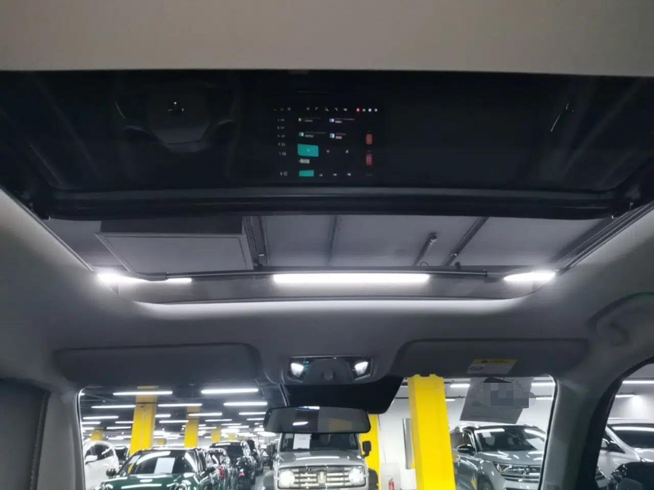 CHANGAN UNI-Z New Energy 2024 Blue Whale Smart Electric iDD 125km Beyond Edition — миниатюра 21