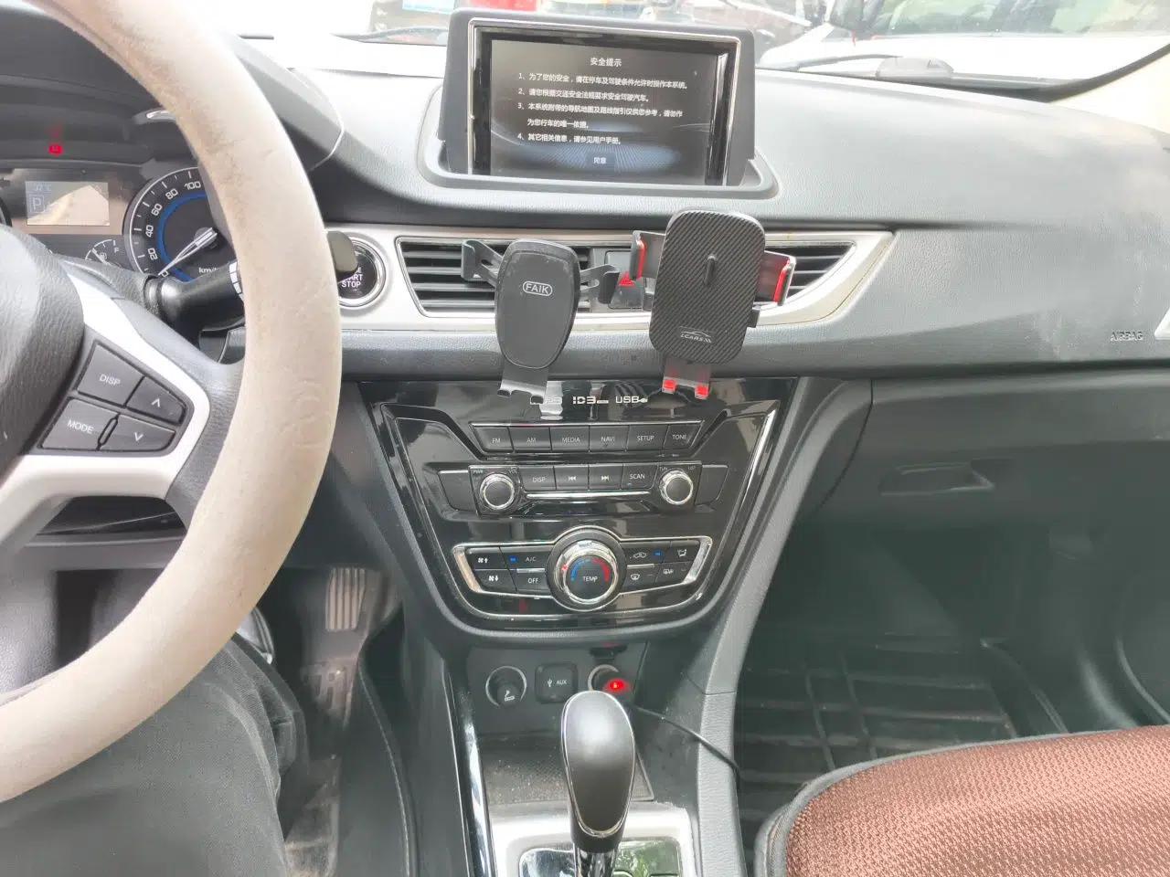 CHANGAN Alsvin V7 2015 1.6L Automatic Enjoyment Model China V Standard — миниатюра 13