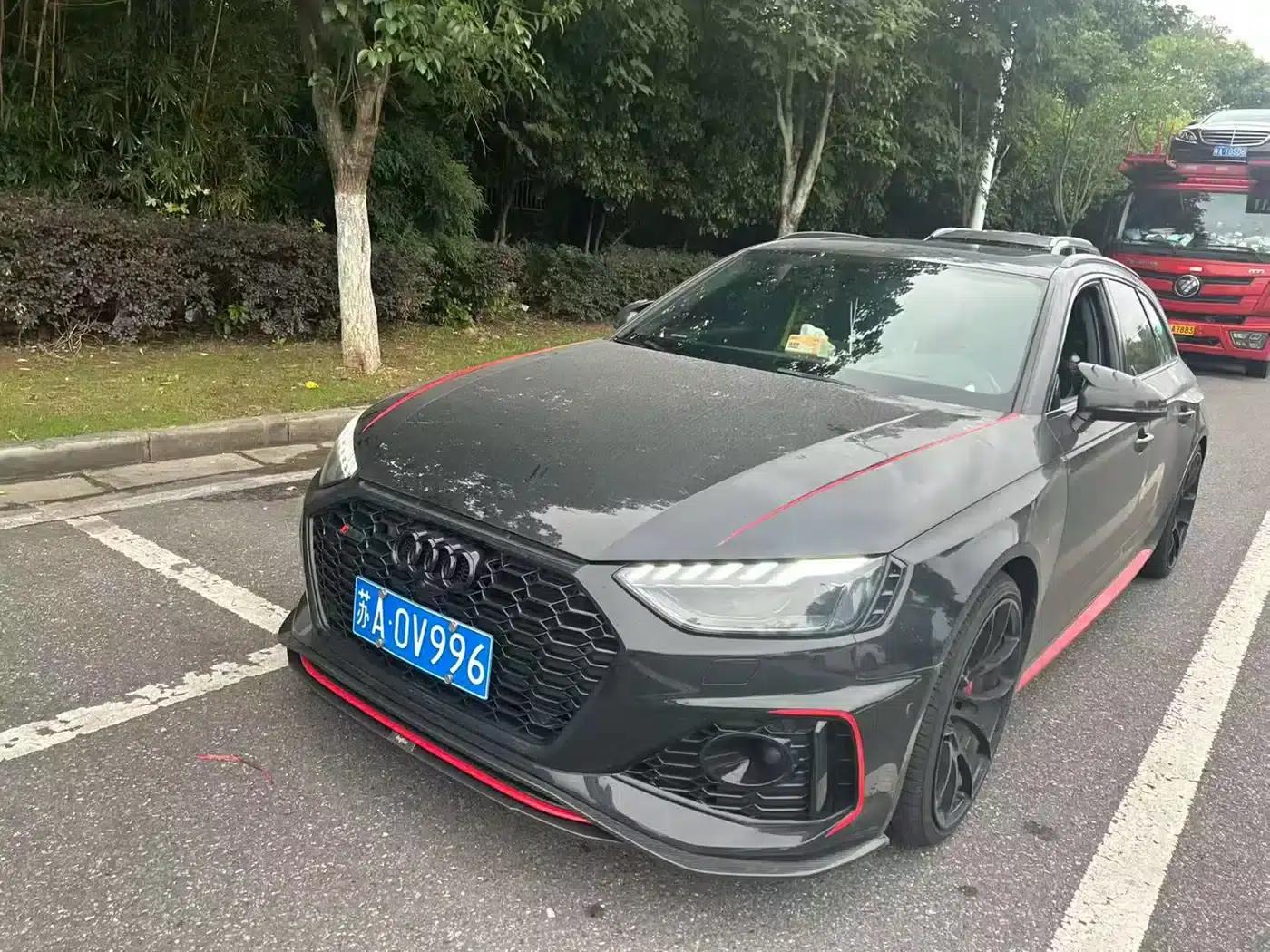 2022 Audi RS 4 RS4 Avant Obsidian Edition — миниатюра 1