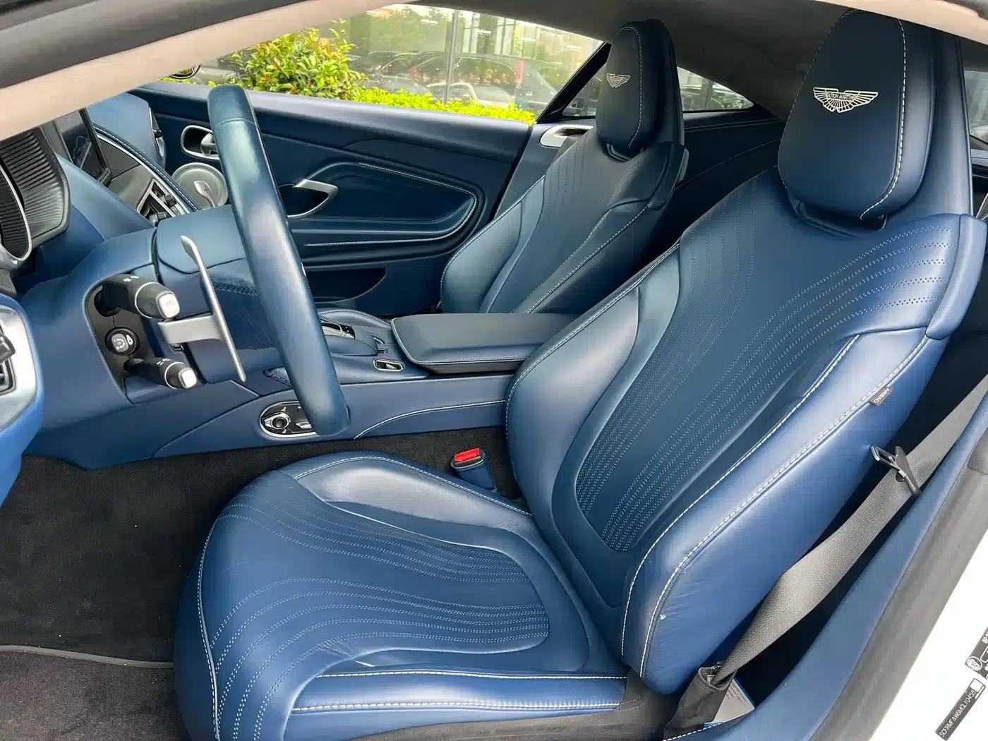 Aston Martin DB11 2020 4.0T V8 Coupe — миниатюра 6