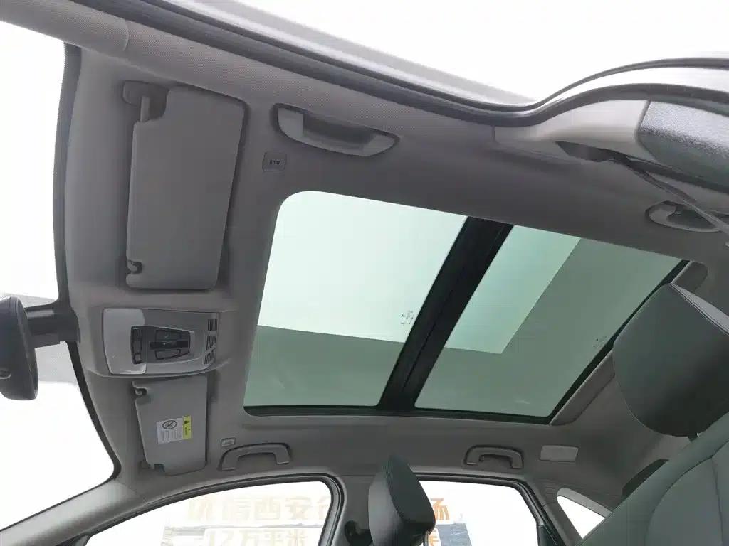 2016 BMW 2 Series Gran Tourer 218i Sport Design Package — миниатюра 14