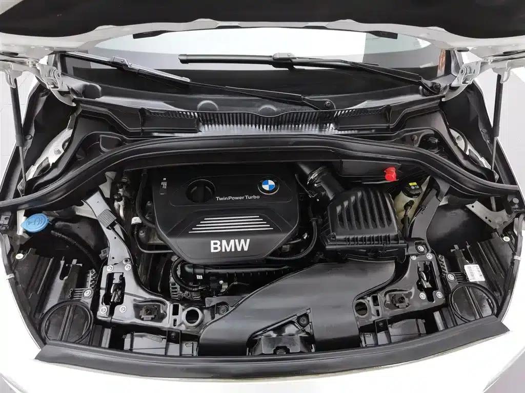 2016 BMW 2 Series Gran Tourer 218i Sport Design Package — миниатюра 6