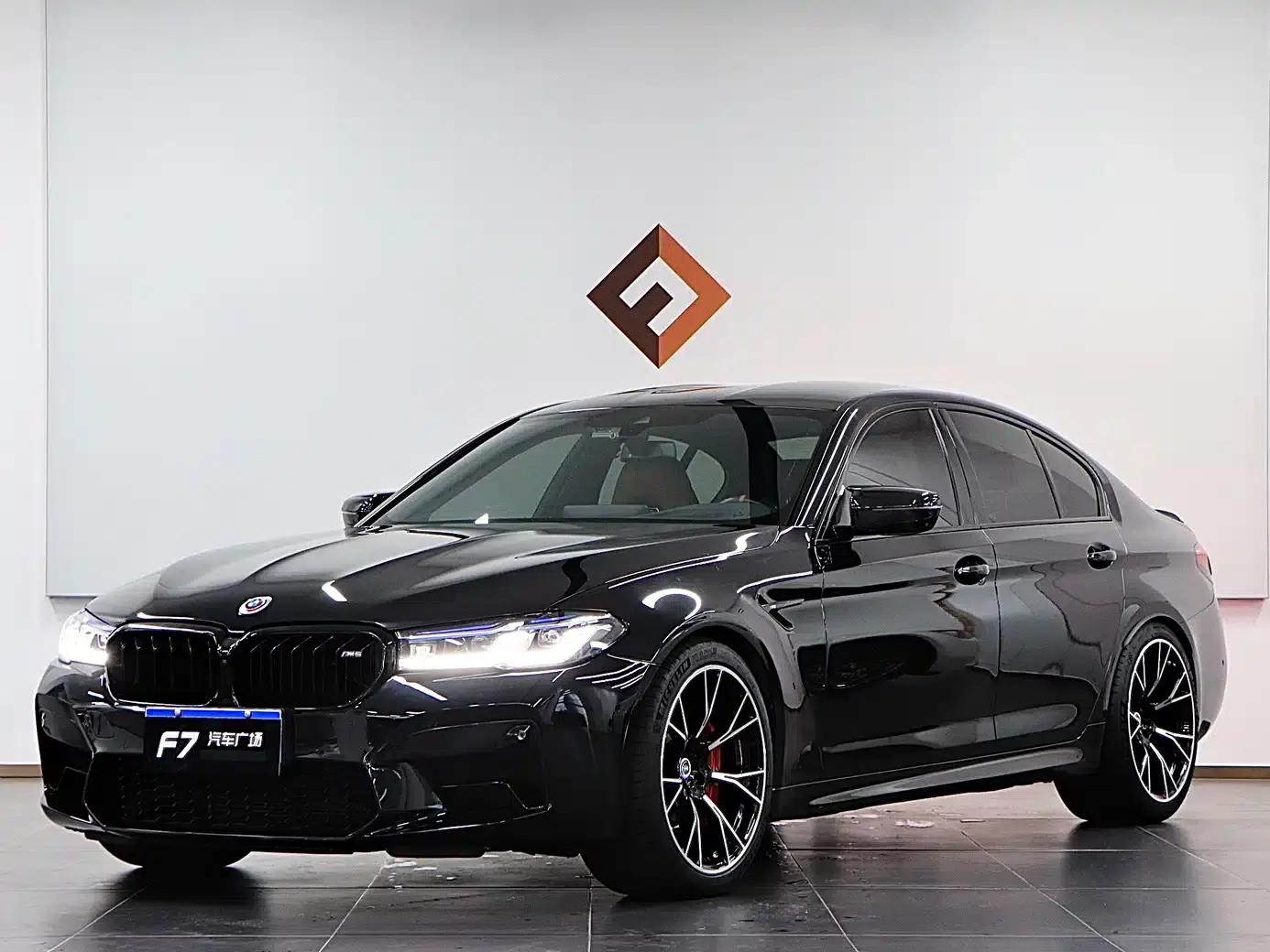 2021 BMW M5 — миниатюра 1