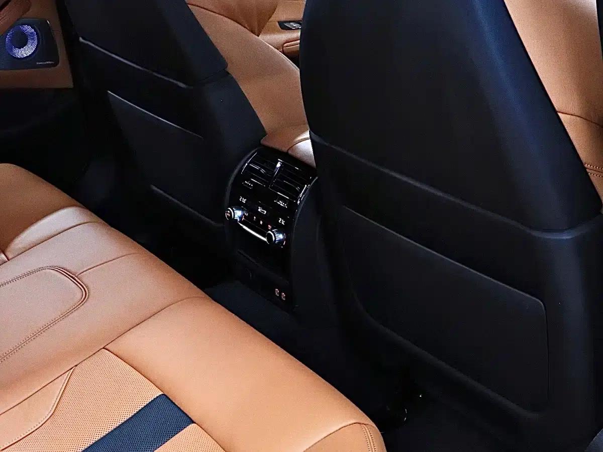 2021 BMW M5 — миниатюра 16