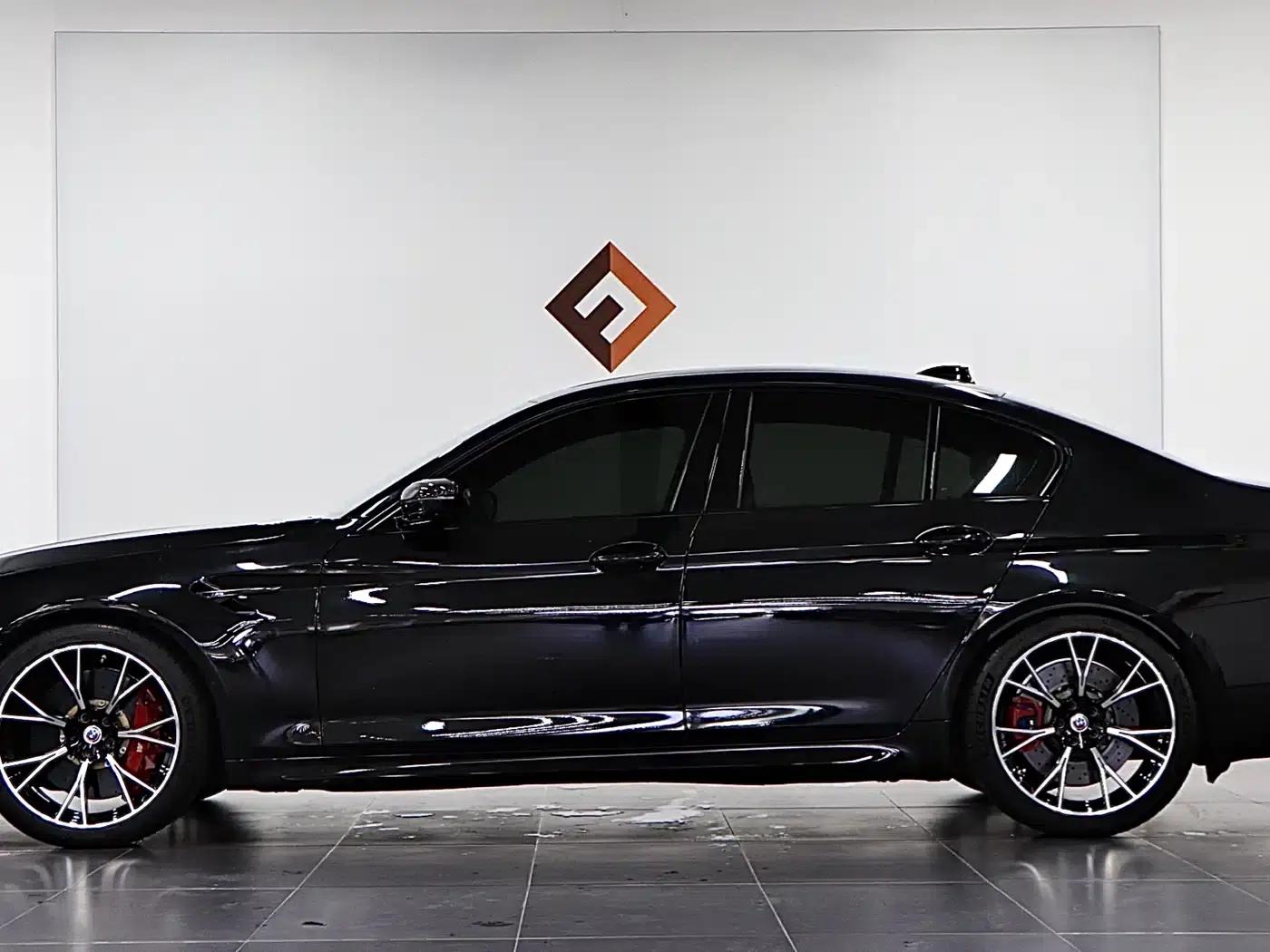 2021 BMW M5 — миниатюра 7