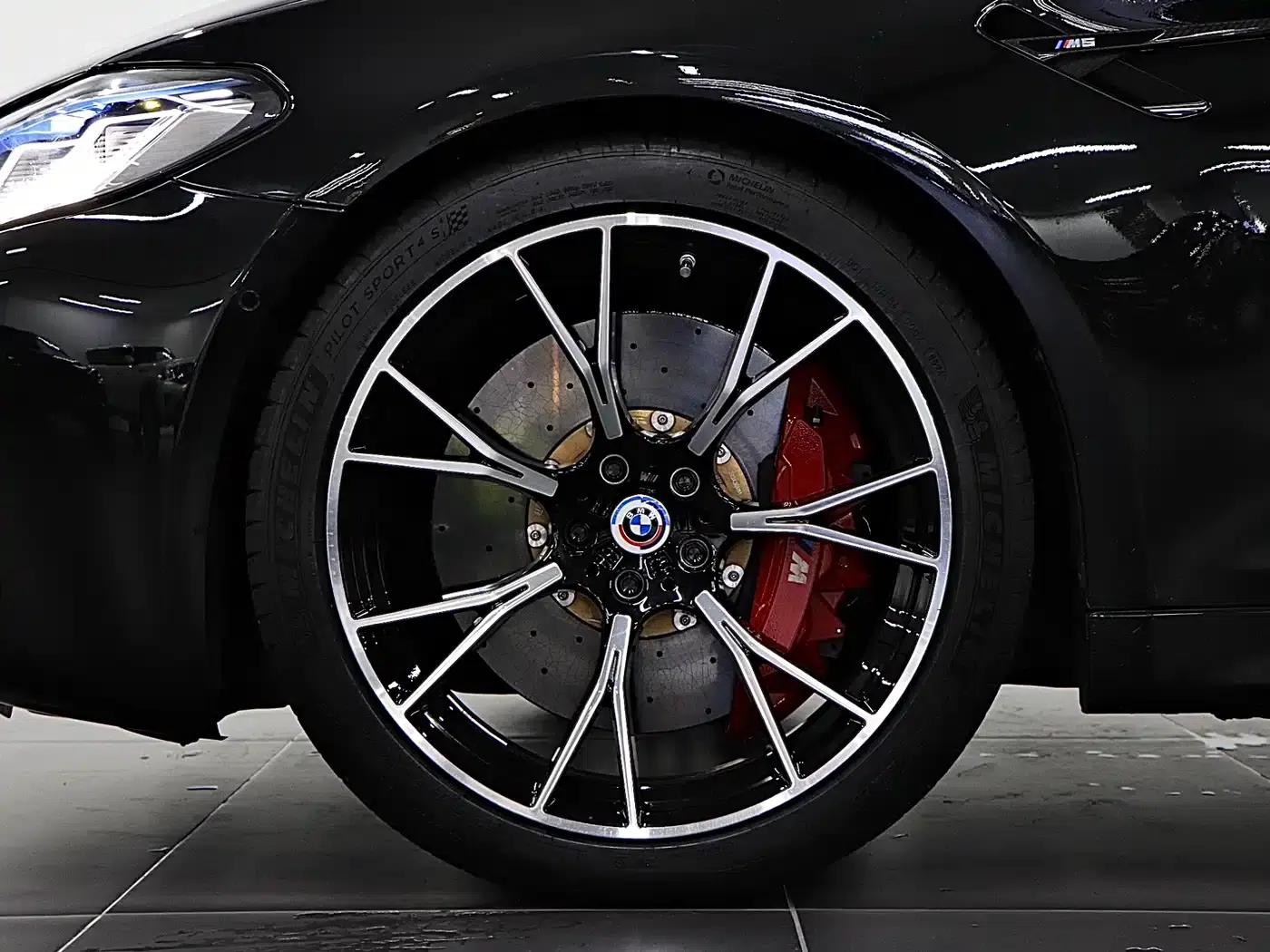 2021 BMW M5 — миниатюра 8