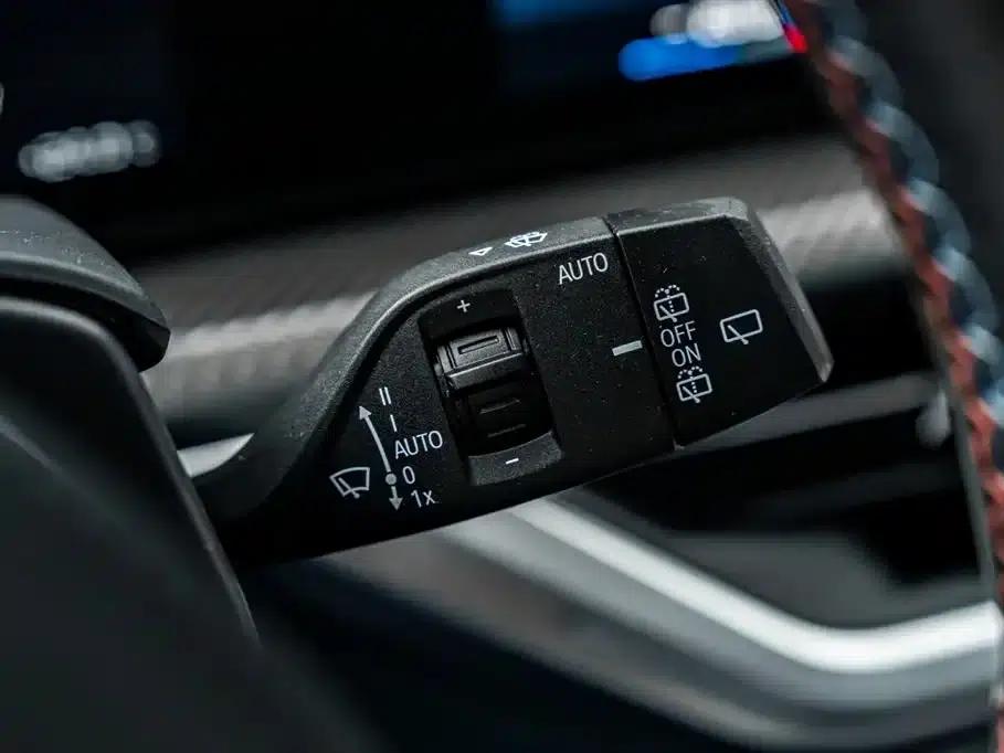 BMW XM 2023 50e — миниатюра 13