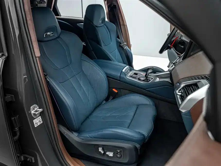 BMW XM 2023 50e — миниатюра 26