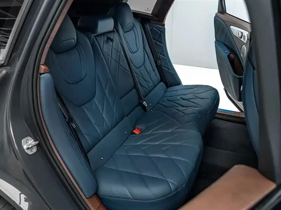 BMW XM 2023 50e — миниатюра 29
