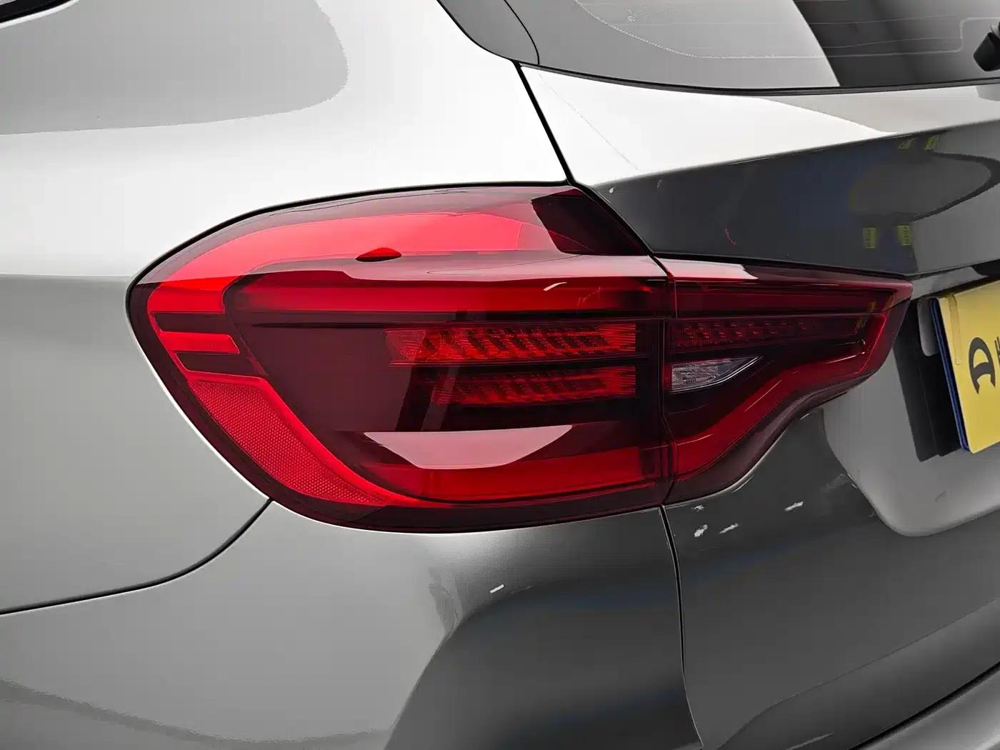 2019 BMW X3 M — миниатюра 15