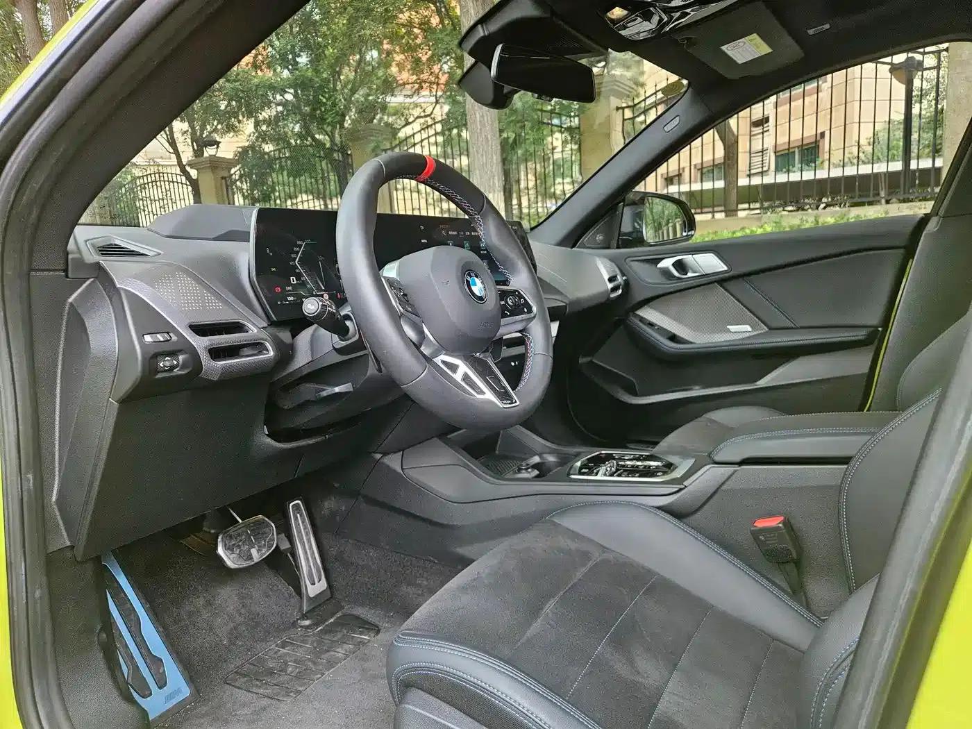 2025 BMW M235L — миниатюра 6