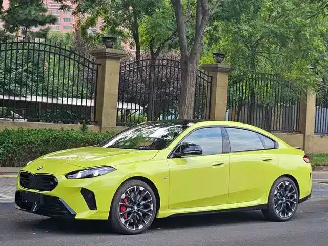 2025 BMW M235L