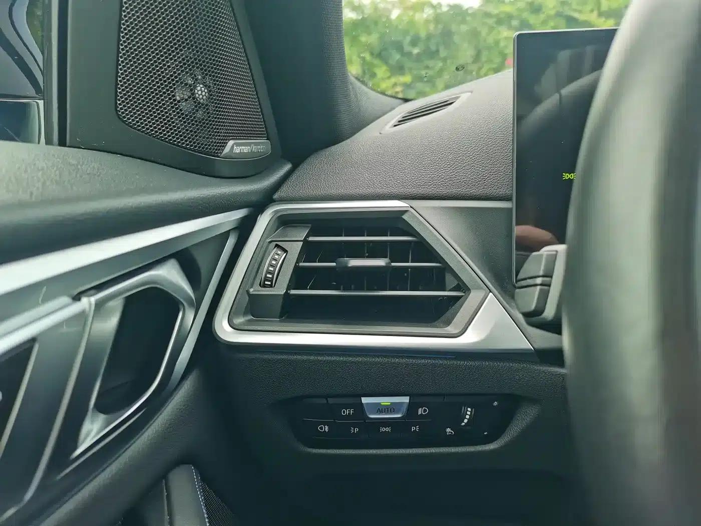 BMW i4 2022 M50 — миниатюра 18