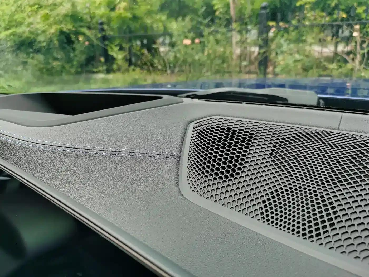 BMW i4 2022 M50 — миниатюра 25