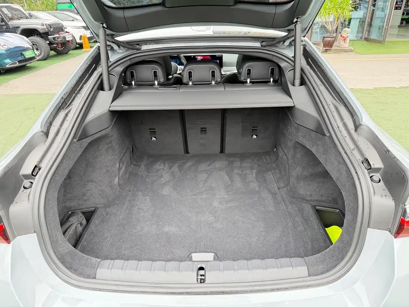 BMW i4 2022 eDrive40 — миниатюра 15