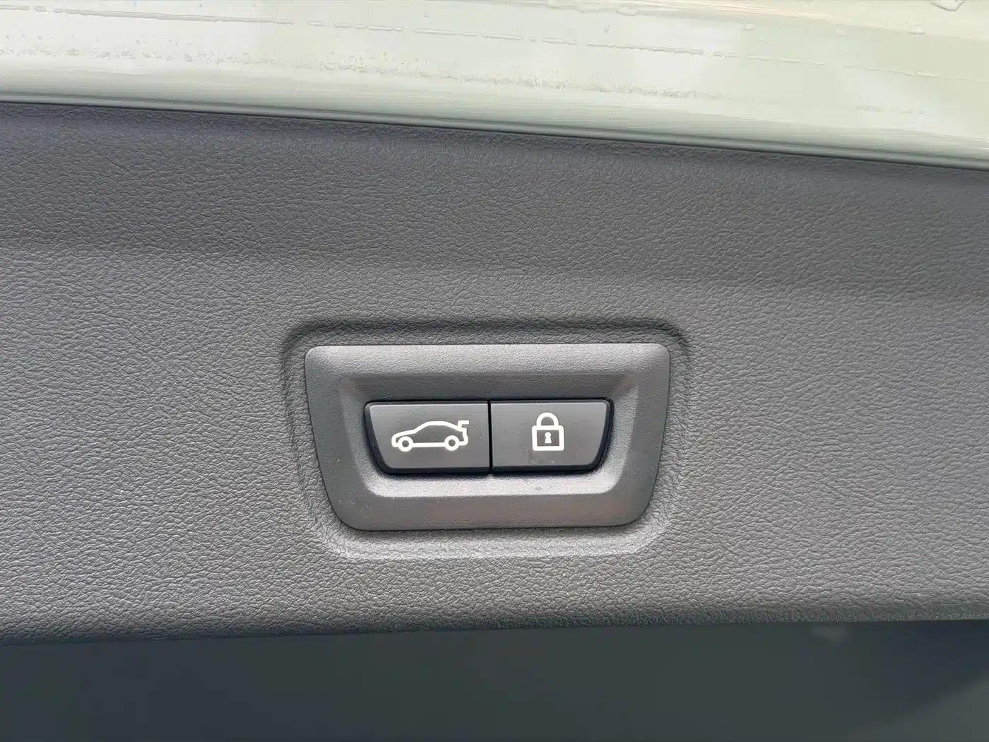 BMW i4 2022 eDrive40 — миниатюра 16