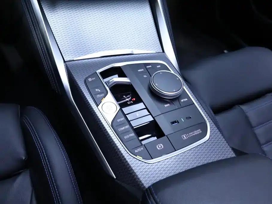 2023 BMW M240i — миниатюра 8