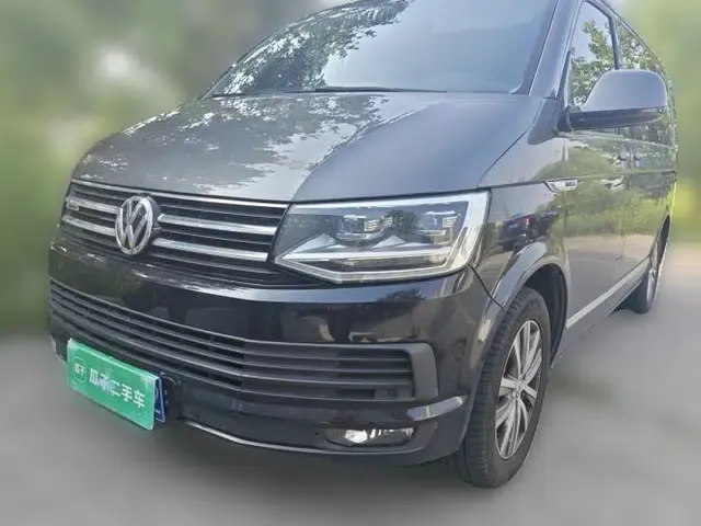 Volkswagen Multivan Volkswagen 2017 Multivan, 2.0T gasoline, automatic transmission, seven seats, four-wheel drive, with a differential lock.
