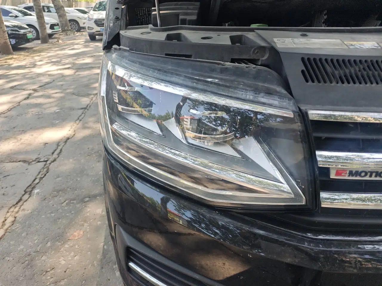 Volkswagen Caravelle 2019 2.0 TSI Four-Wheel Drive Luxury Edition 7 Seats — миниатюра 7
