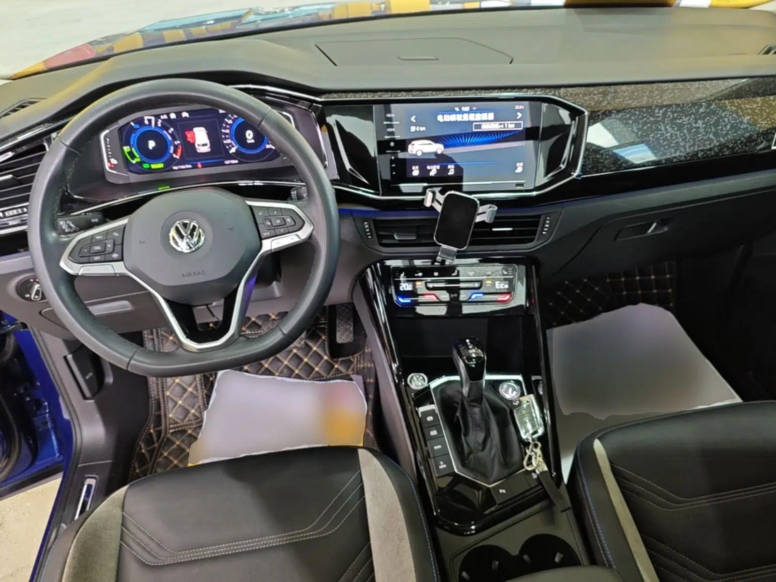 Volkswagen Tayron GTE Plug-in Hybrid 2020 1.4T Luxury Model — миниатюра 12