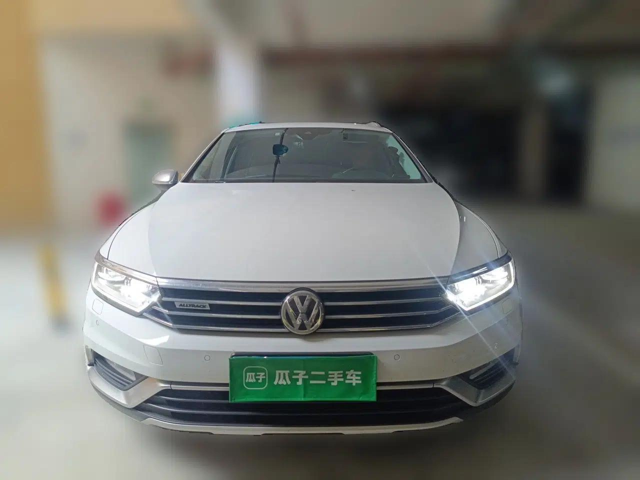 Volkswagen Variant 2017 380TSI Four-Wheel Drive Longitudinal Version — миниатюра 2
