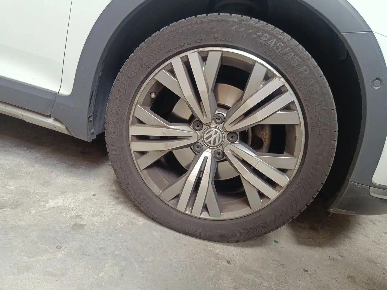 Volkswagen Variant 2017 380TSI Four-Wheel Drive Longitudinal Version — миниатюра 8