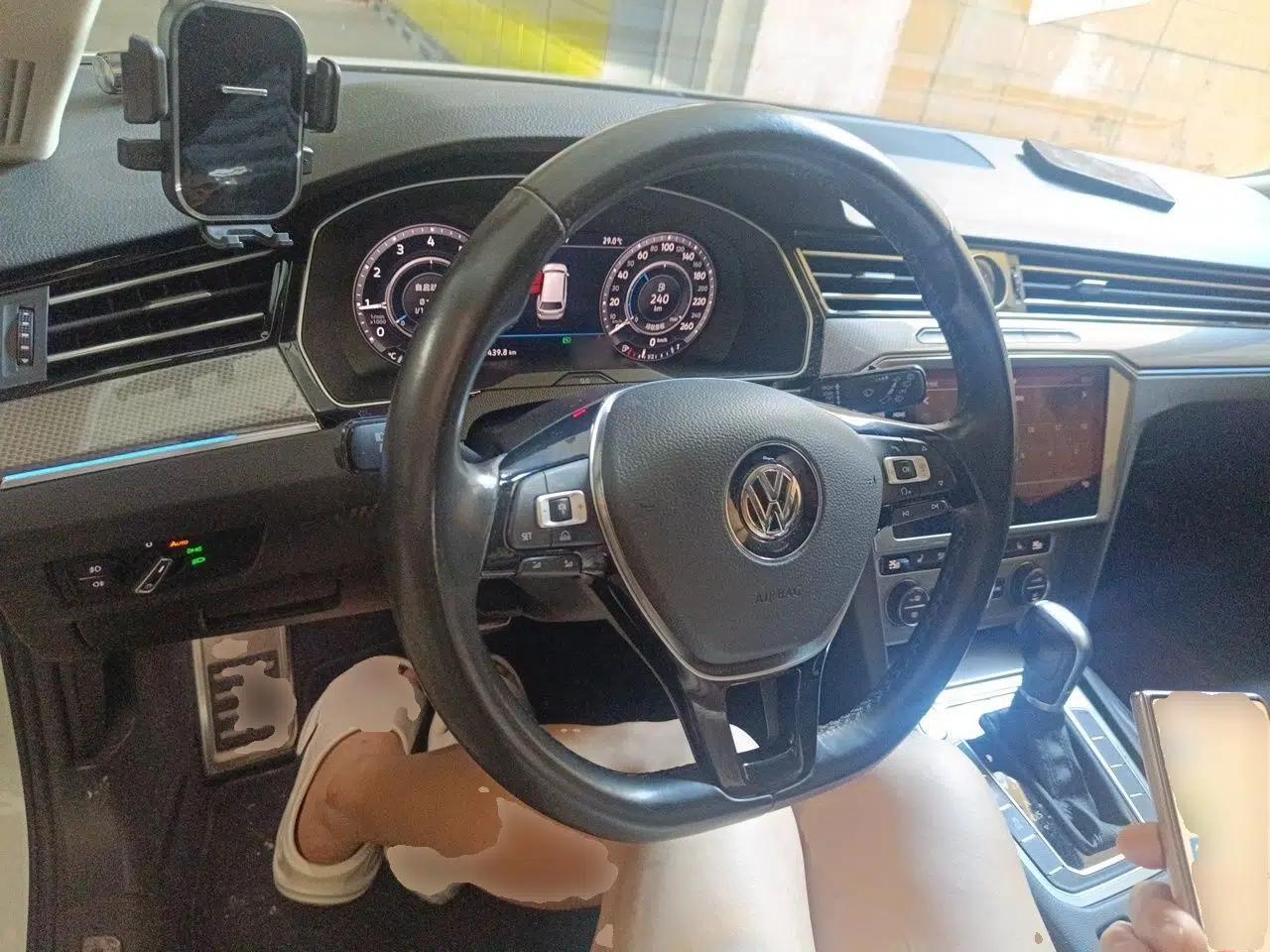 Volkswagen Variant 2017 380TSI Four-Wheel Drive Longitudinal Version — миниатюра 10