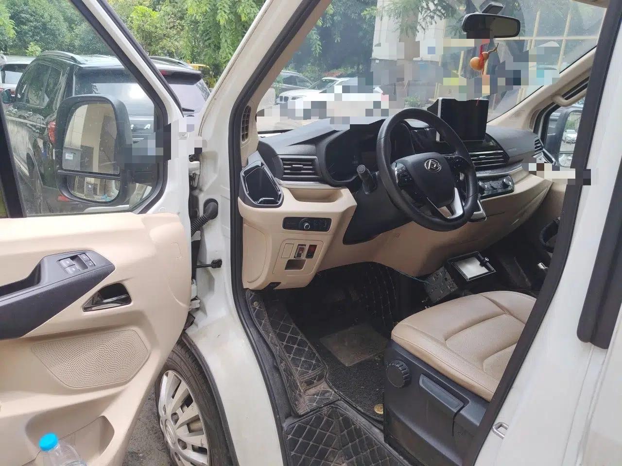 SAIC MAXUS Xintu V90 2019 2.0T Automatic ZhiDa Rear-Drive Dual-Tire Extended Wheelbase High-Roof 9-Seater — миниатюра 16