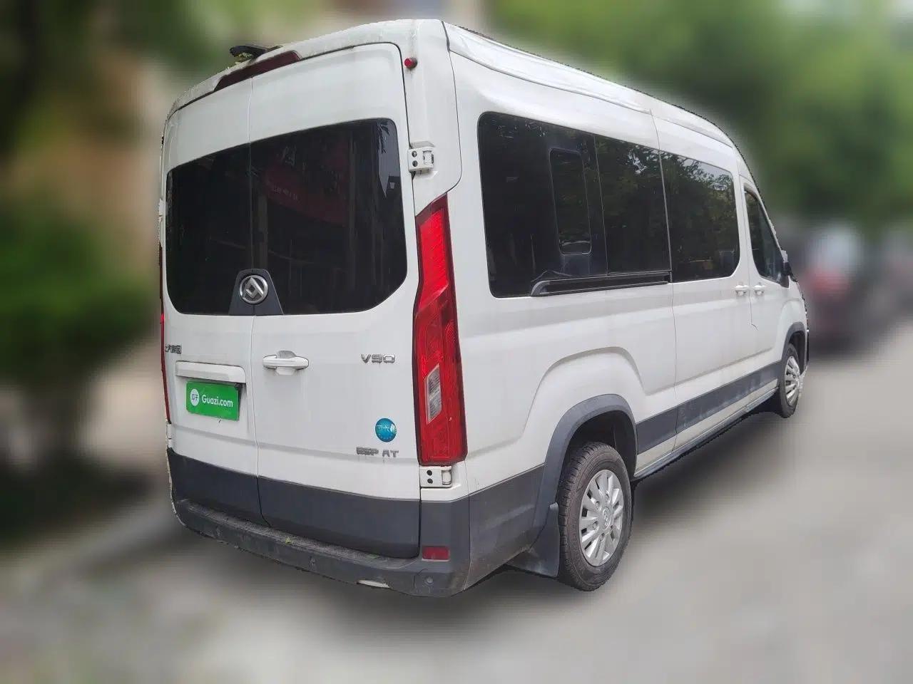 SAIC MAXUS Xintu V90 2019 2.0T Automatic ZhiDa Rear-Drive Dual-Tire Extended Wheelbase High-Roof 9-Seater — миниатюра 6