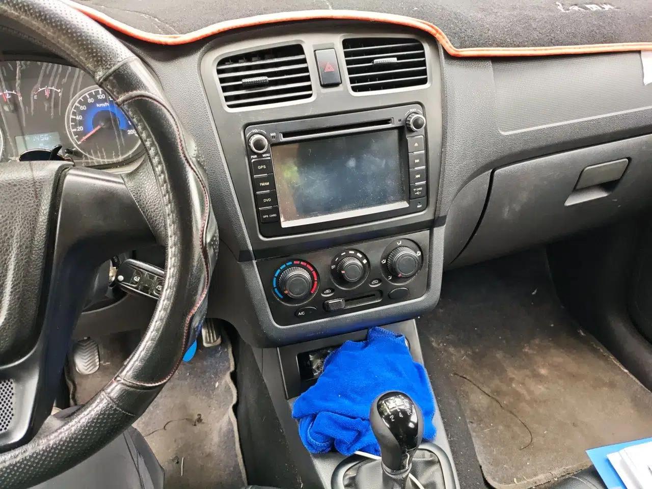 Dongfeng Fengon 330 2014 1.3L Manual Utility Version DK13-07 — миниатюра 13