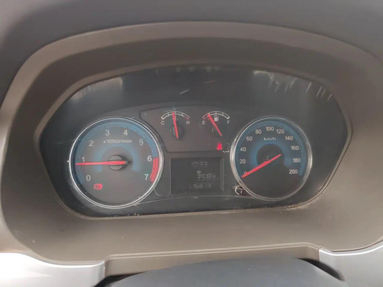 Dongfeng Fengon 360 2015 1.5L Manual Comfort 7-Seater National Emission Standard V — миниатюра 11