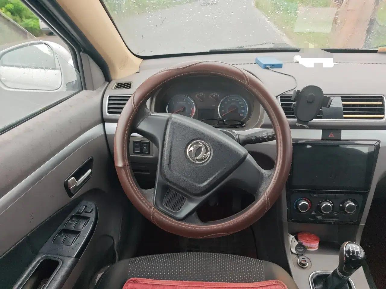 Dongfeng Fengon 360 2015 1.5L Manual Comfort 7-Seater National Emission Standard V — миниатюра 10