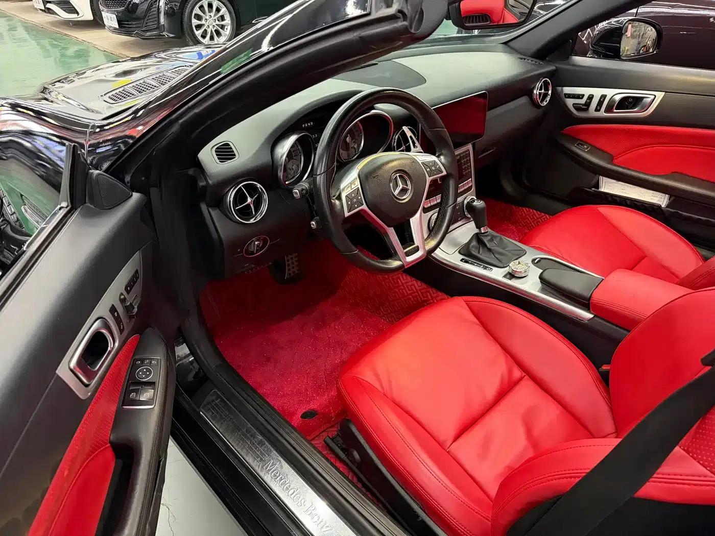 Mercedes-Benz SLK-Class 2011 SLK 200 Fashion Edition — миниатюра 4