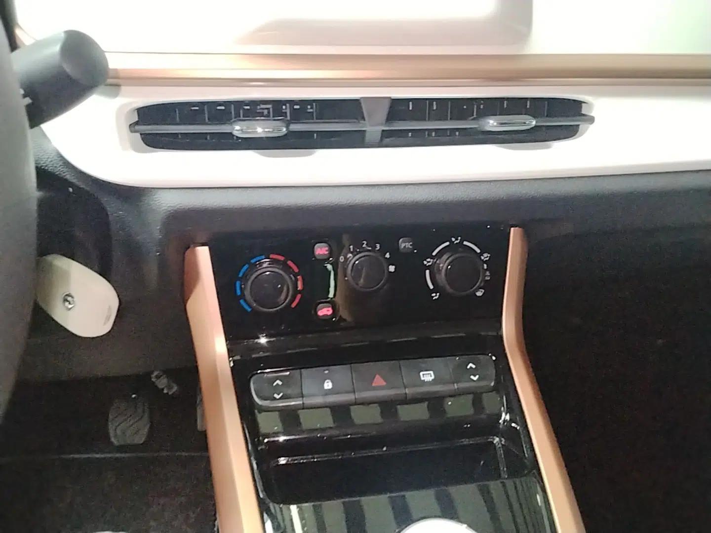 Dongfeng NAMMI BOX 2022 Champion Edition Light Wind Version 201KM Standard Model — миниатюра 15