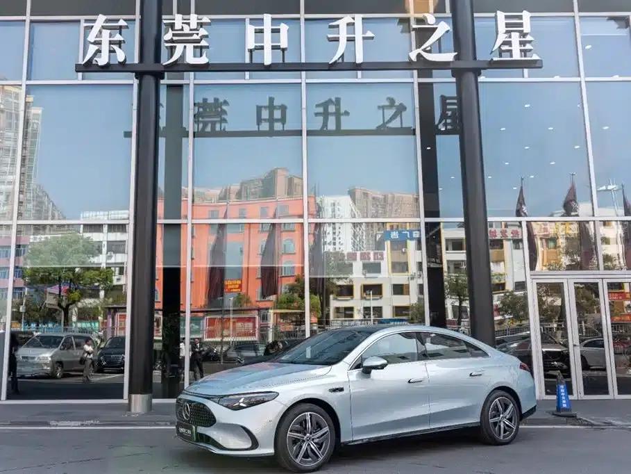Mercedes-Benz CLA PHEV 2025 300L Extended Range Intelligent Edition — миниатюра 1