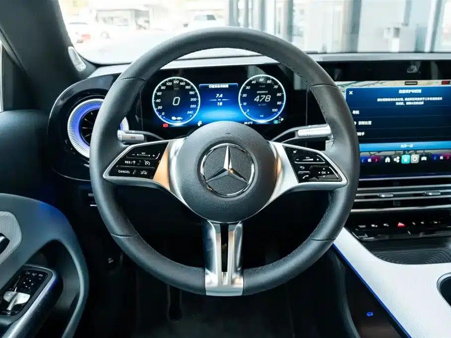Mercedes-Benz CLA PHEV 2025 300L Extended Range Intelligent Edition — миниатюра 15