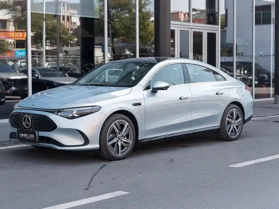 Mercedes-Benz CLA PHEV 2025 300L Extended Range Intelligent Edition — миниатюра 4