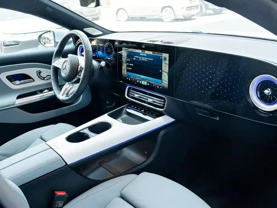 Mercedes-Benz CLA PHEV 2025 300L Extended Range Intelligent Edition — миниатюра 10