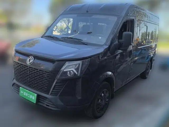 Dongfeng Yufeng 2023 V9+ 2.0T Manual Front-Wheel-Drive Multi-Function Mid-Roof Van with 7/8/9 Seats