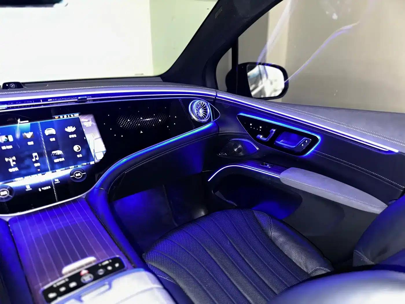 Mercedes-Benz EQS SUV 2023 450 4MATIC Pioneer Edition — миниатюра 29
