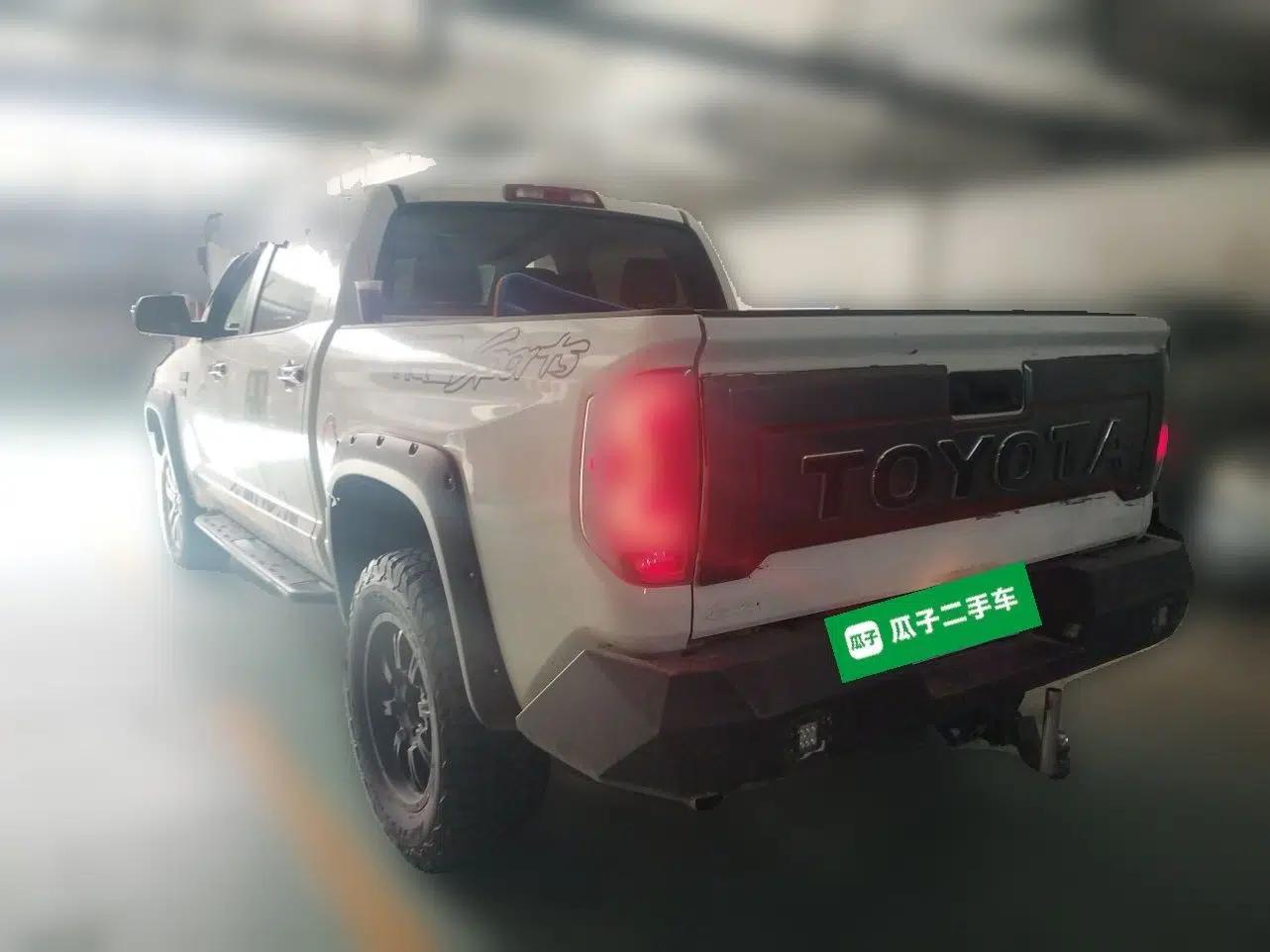 Toyota Tundra Parallel import, 5.7, automatic — миниатюра 4