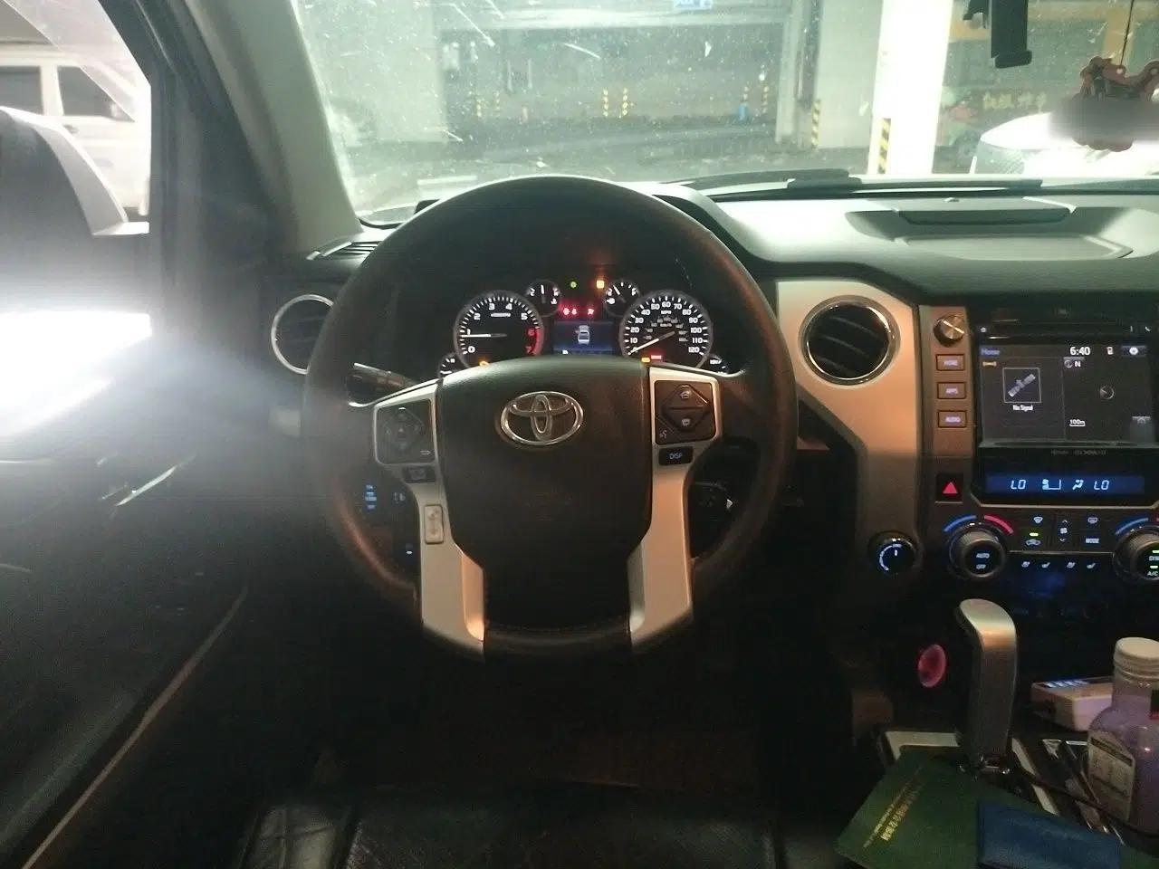 Toyota Tundra Parallel import, 5.7, automatic — миниатюра 10