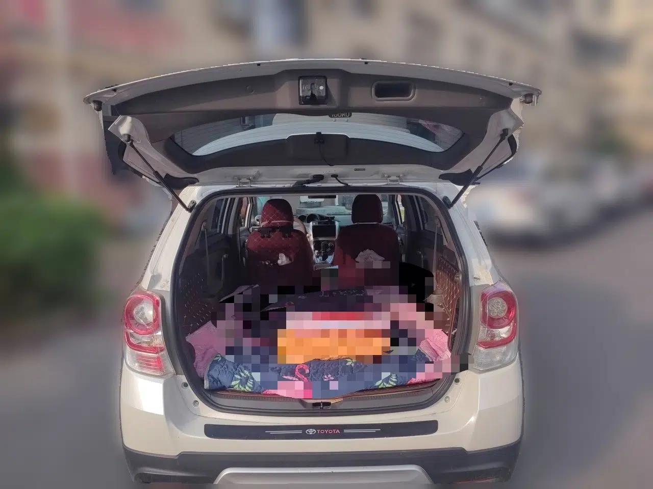 Toyota Verso 2015 180E CVT Crossover Edition — миниатюра 19